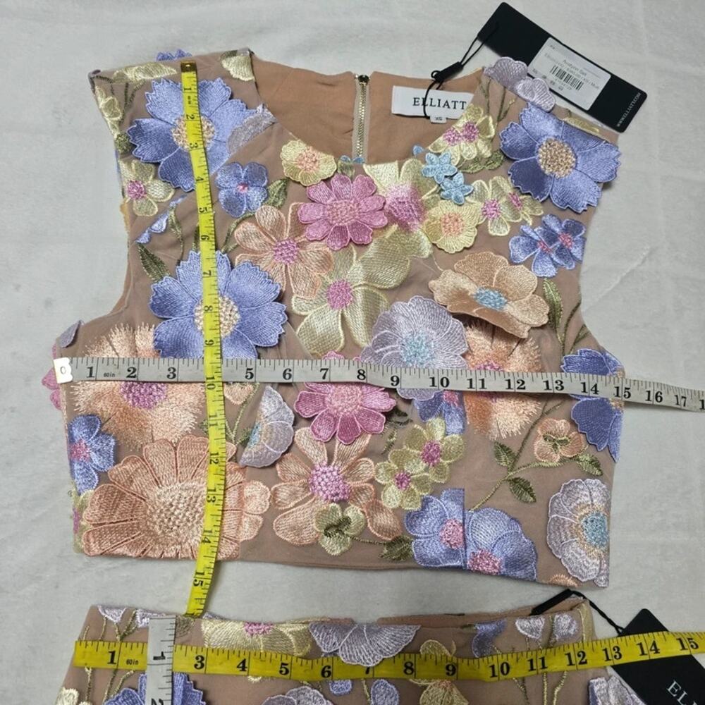 Designer Elliat 2 Piece Pastel Floral Avalynn Mini Skirt & Crop Top Set XS - Picture 7 of 11